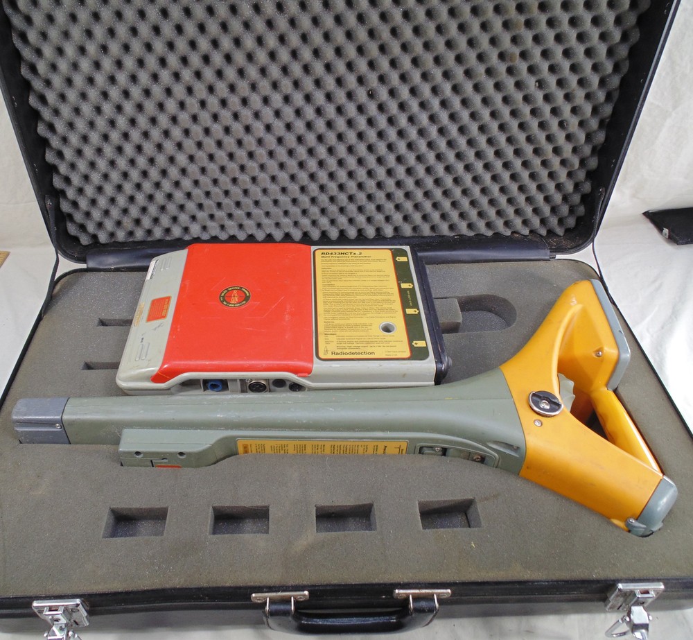 Radiodetection Transmitter PDL-4 Precision Digital Locator Cable Or Pipe w/Case