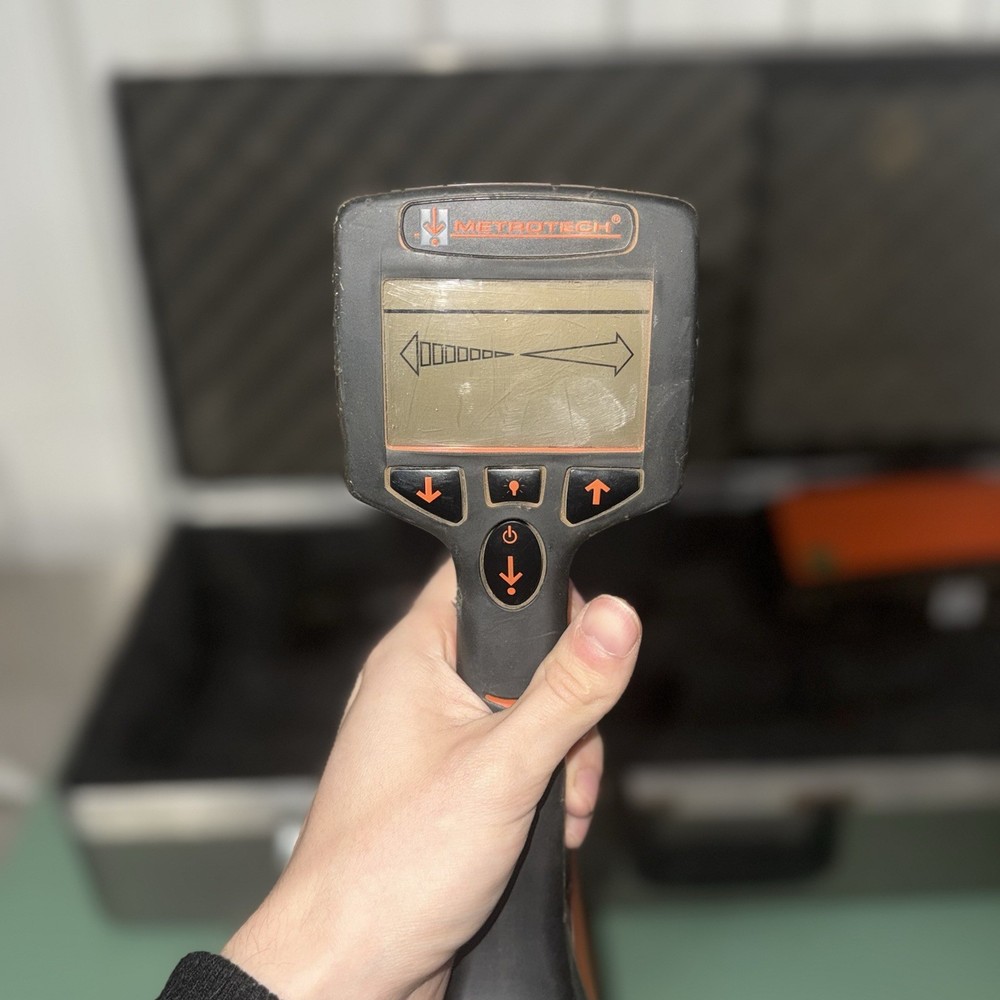 Metrotech 810DX Cable Loacator Receiver & transmitter