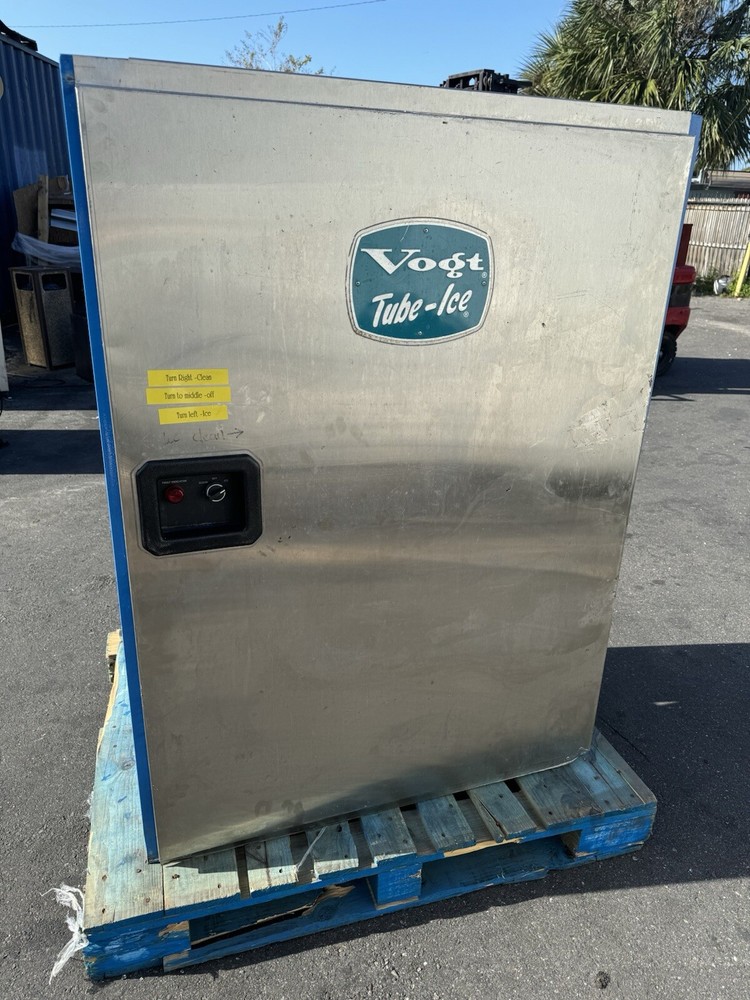 Vogt Ice Maker Machine Model 4000, High Capacity Ice Machine,Working When Pulled
