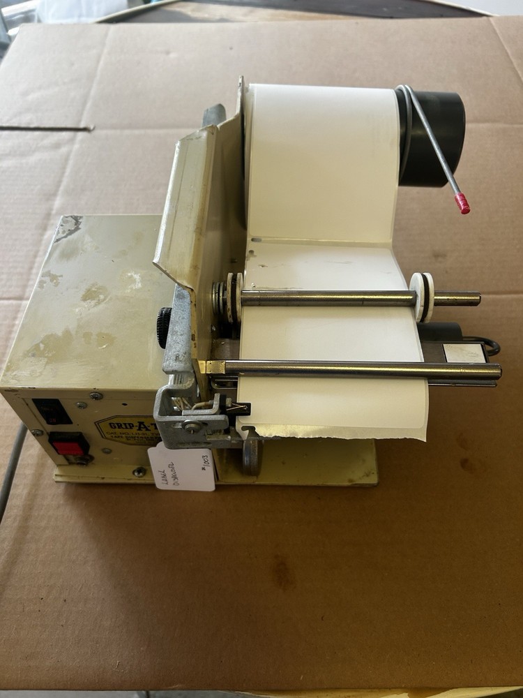 Label Dispenser Machine