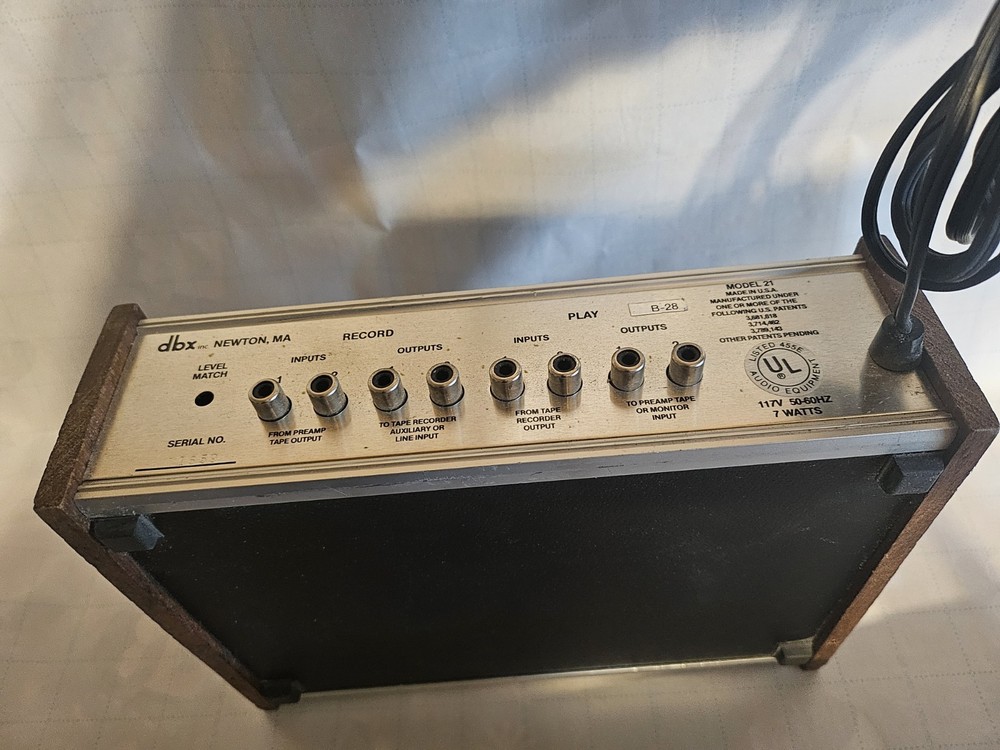 DBX 21 Disc Tape Decoder Noise Reduction Model 21 USA Made