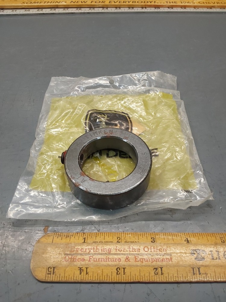 John Deere Original Equipment Eccentric Locking Collar #JD9428