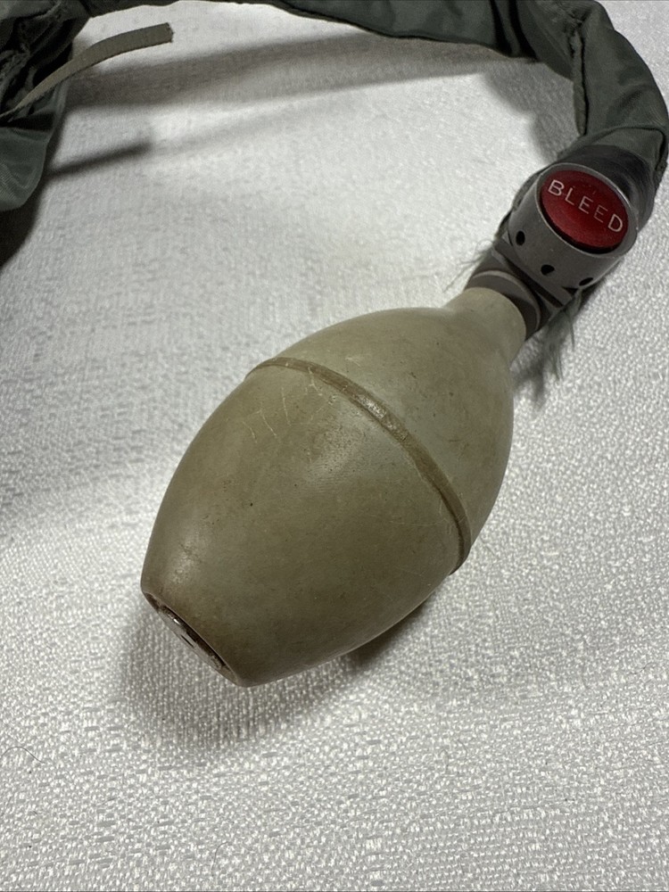 USAF Inflatable Lumbar Support Pad - Type MXU-22/P