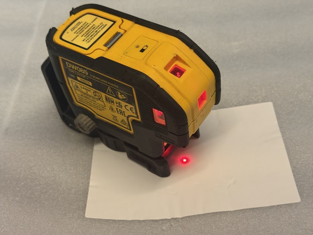 DEWALT DW085 Laser Level Red 5 Beam Pointer [ only Tool ]