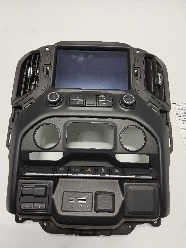 2019-2022 Chevy SILVERADO 1500 8.0" Display Screen and Control Panel