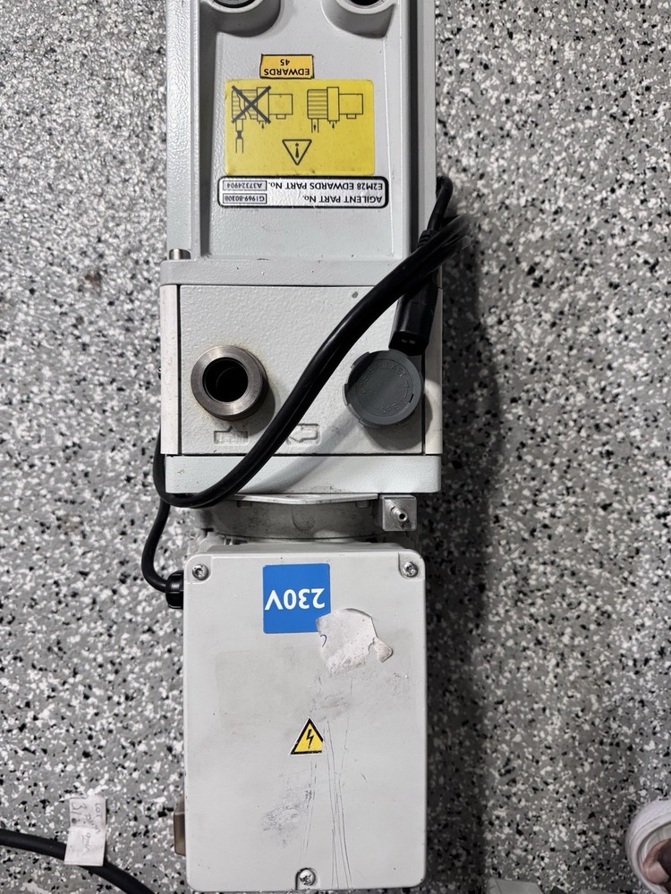 Edwards 28 E2M28 Rotary Vane Vacuum Pump, Read Description