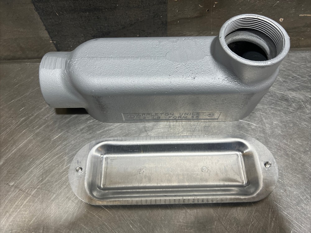 Appleton Unilet Form 35 2" LB Electrical Conduit Connector. NOS Surplus