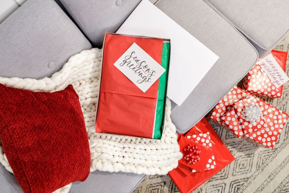 White Gift Boxes with Lids for Presents, Assorted Sizes (3 Medium Shirt Boxes...