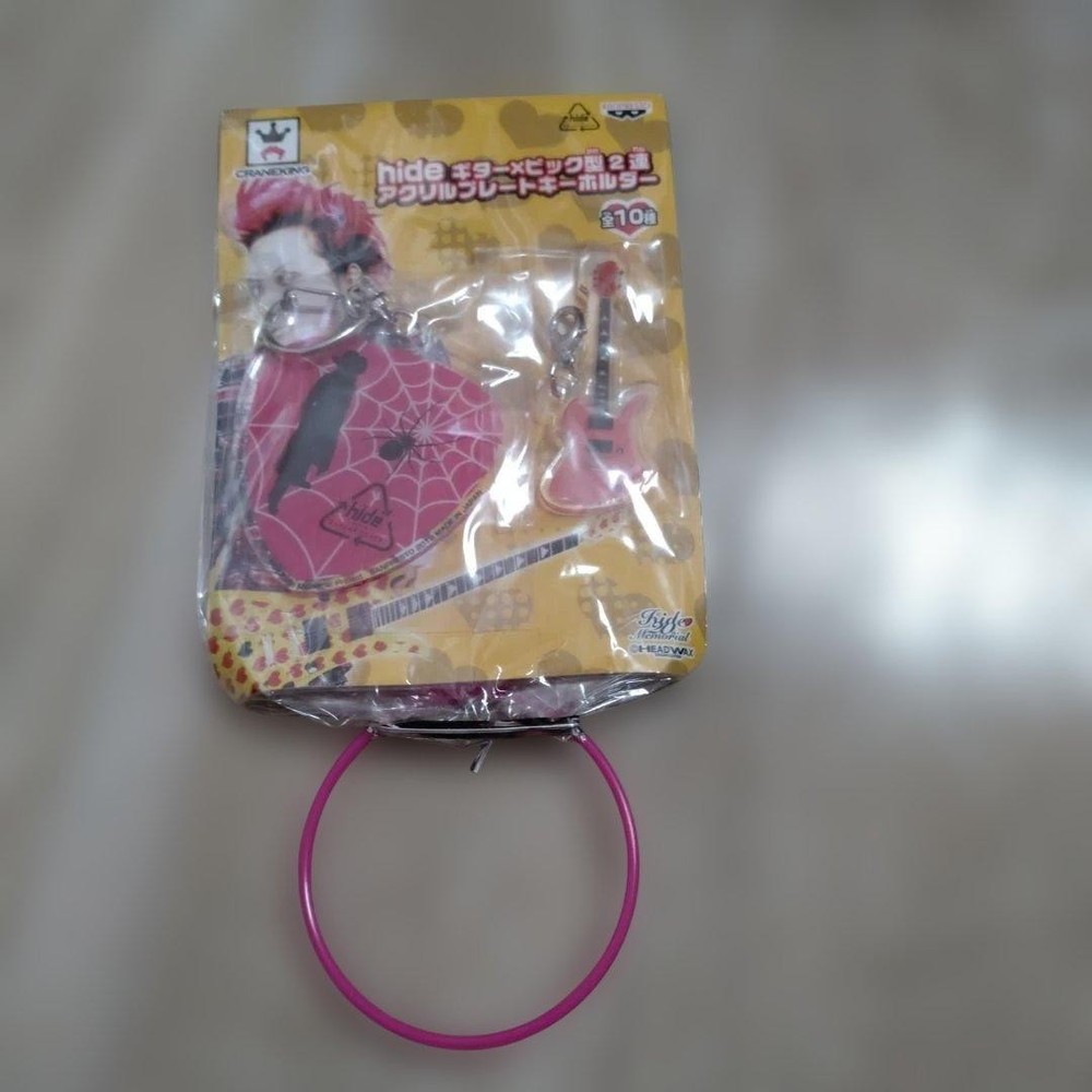 hide Spider pattern guitar x pick type acrylic plate key chain