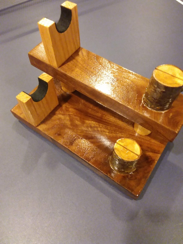 AMERICAN BLACK WALNUT KNIFE DISPLAY STAND