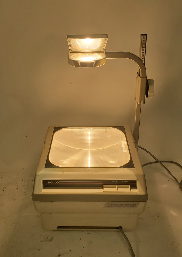 Vintage Apollo Horizon 15000 Overhead Transparency Projector
