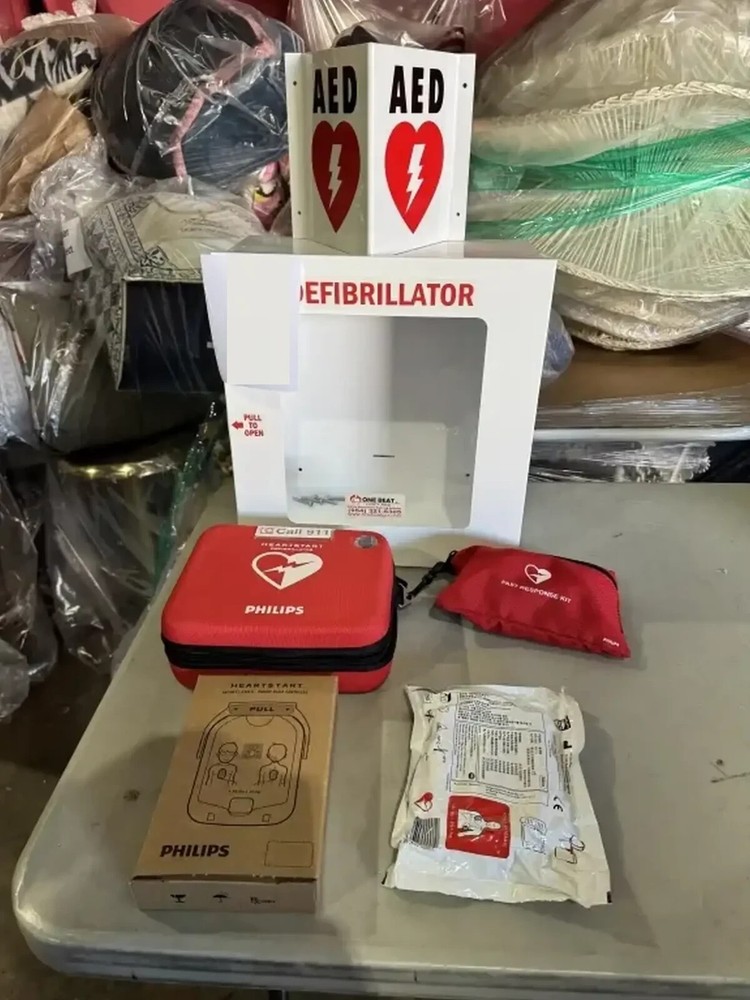 Philips Heartstart Philips Defibrillator (AED)