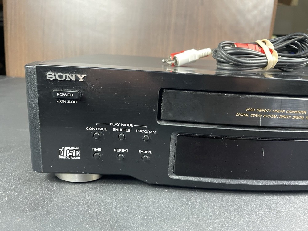 SONY CDP-M33 High Density Linear Converter Compact Disc Player Tested No Remote