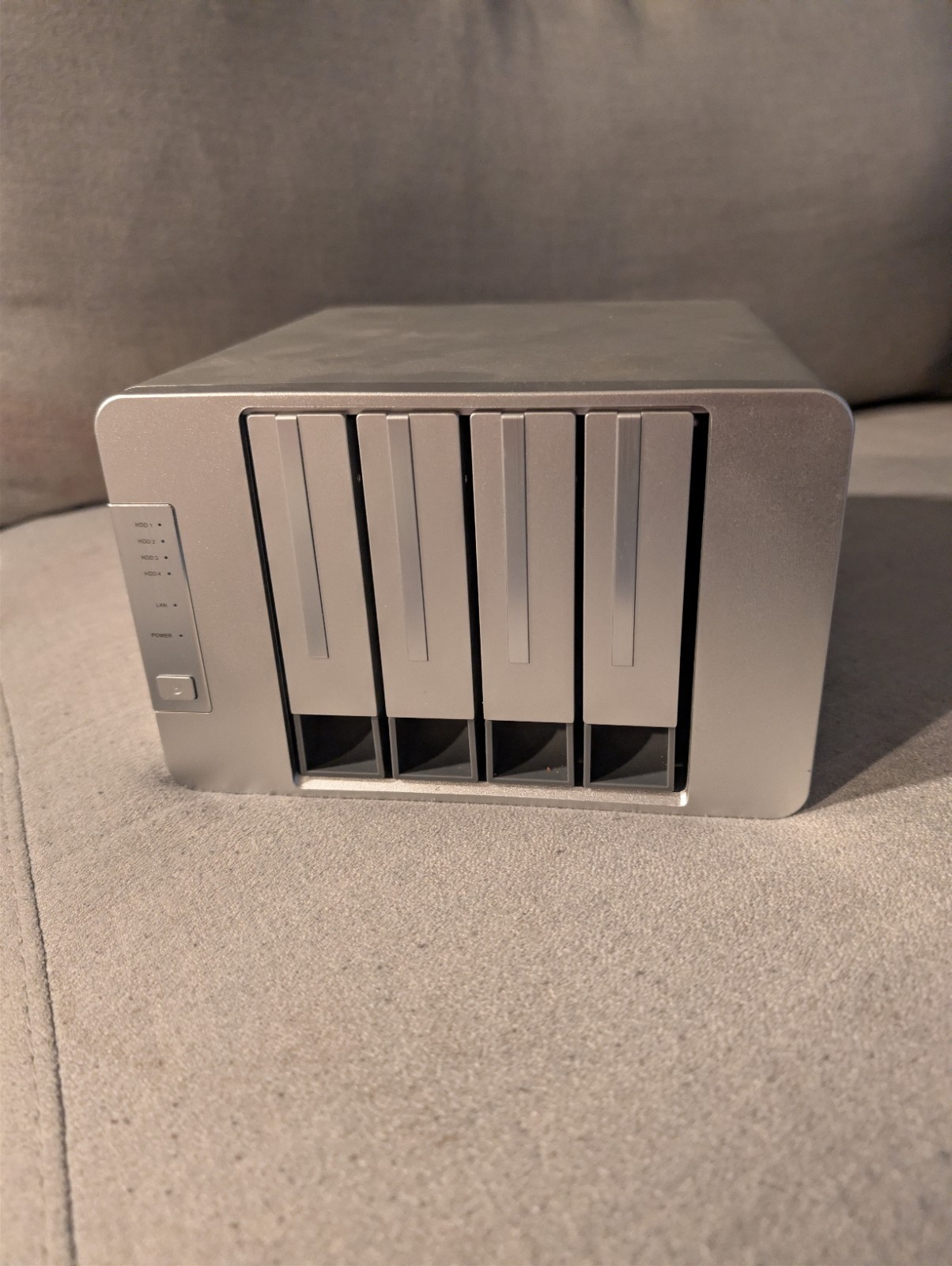 TerraMaster F4-210 4-bay NAS (Network Attached Storage) | Tested & Working