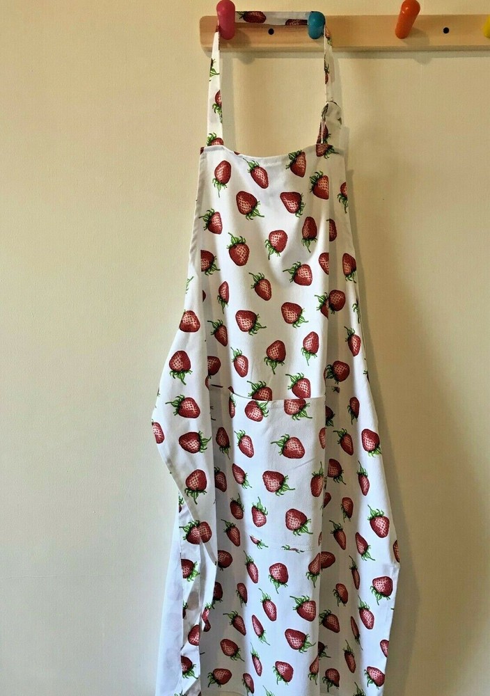 Ulster Weavers Strawberry Pattern Cotton Apron