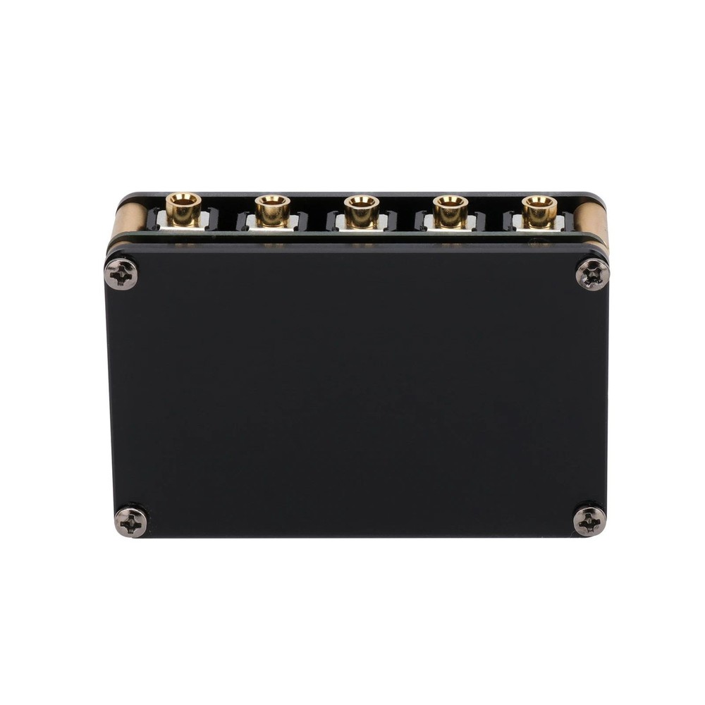 Stereo Audio Mixer With 4x 3.5mm input interfaces and 1x 3.5mm output interface