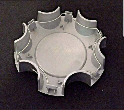 T69440 4X Sequoia Tundra 03-07 Wheel Center Hub Caps Silver 56069440 FOR Toyota