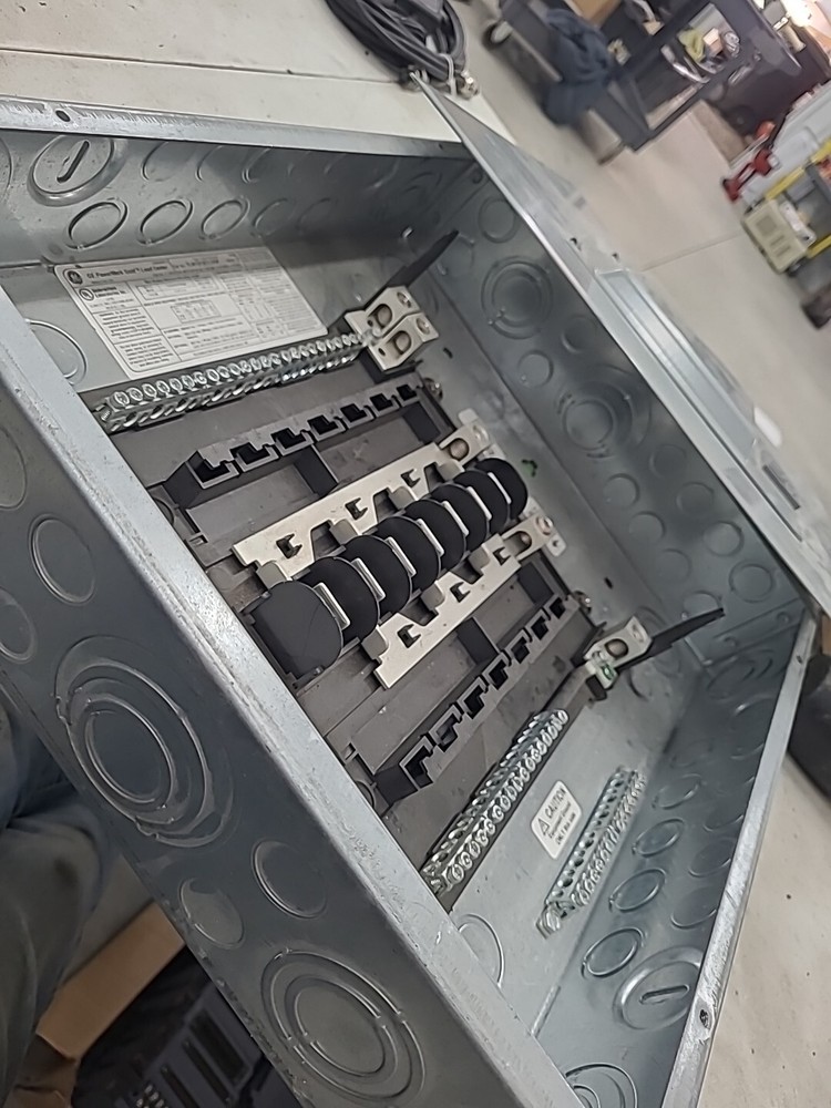 GENERAL ELECTRIC TLM1212CCUGK MAIN LUG PANEL