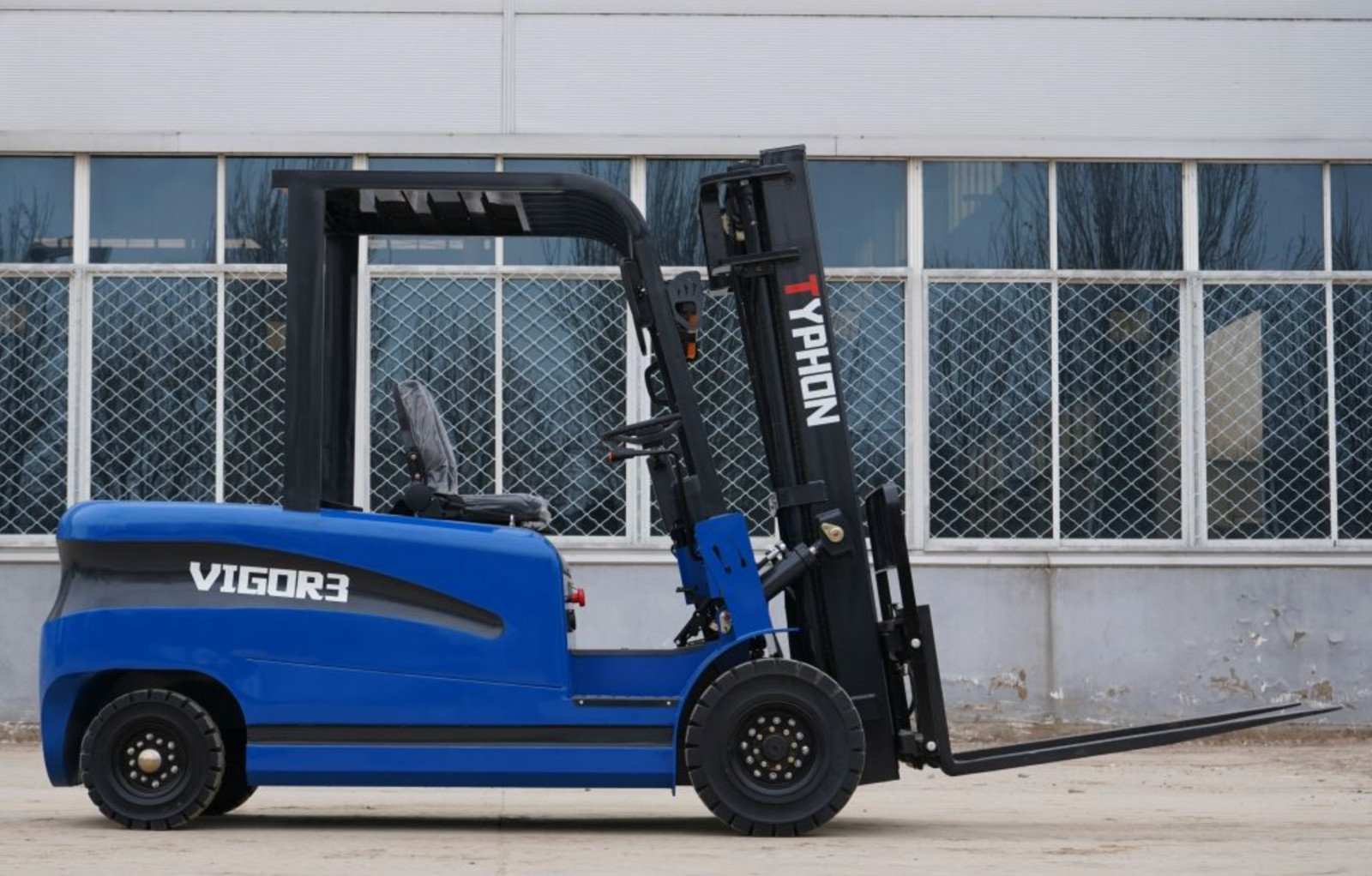 Brand New Electric Forklift 3 Ton Rated Capacity Lifter Truck USA w side shift
