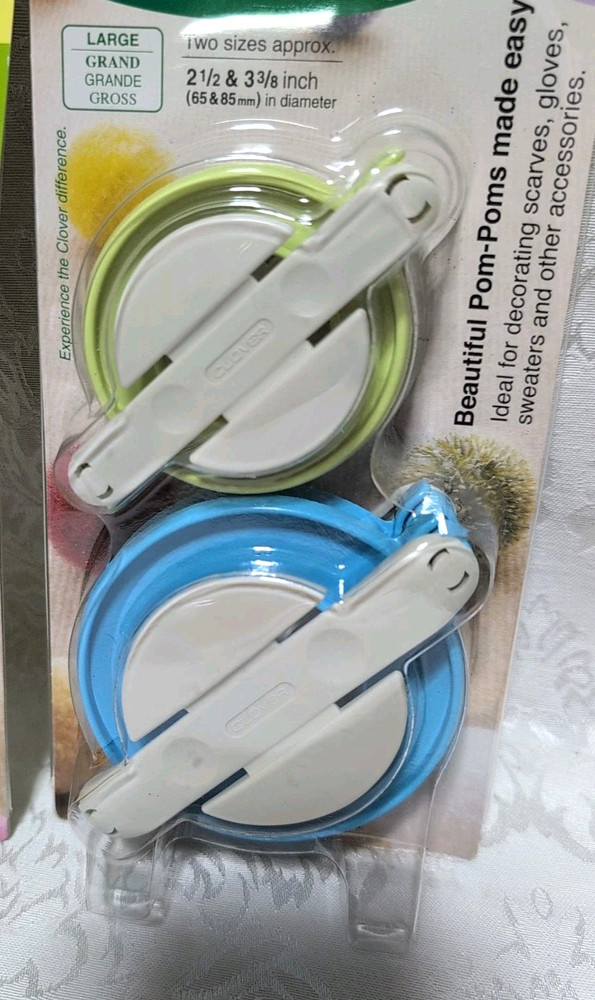2 Clover Pom-Pom Maker Size SMALL & LARGE NIP
