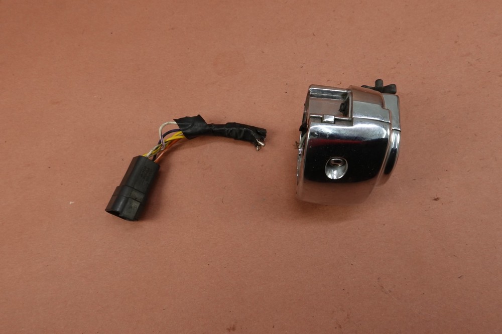 2000-2006 Harley Davidson FLSTFI Fat Boy RIGHT CONTROL START STOP SWITCH