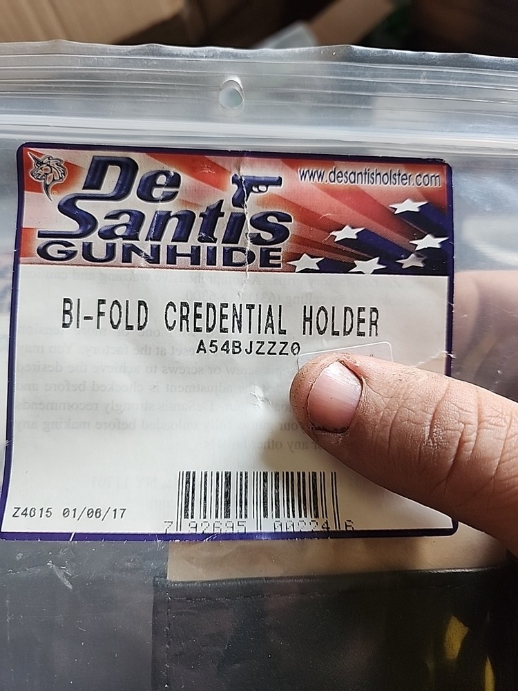 DeSantis Bifold Credentials Holder A54BJZZZ0