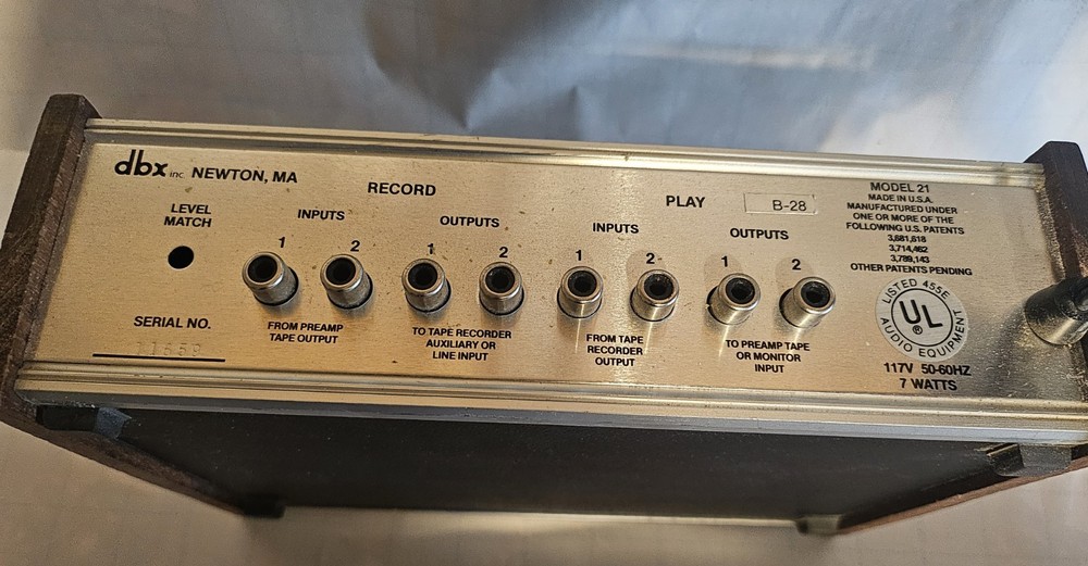 DBX 21 Disc Tape Decoder Noise Reduction Model 21 USA Made