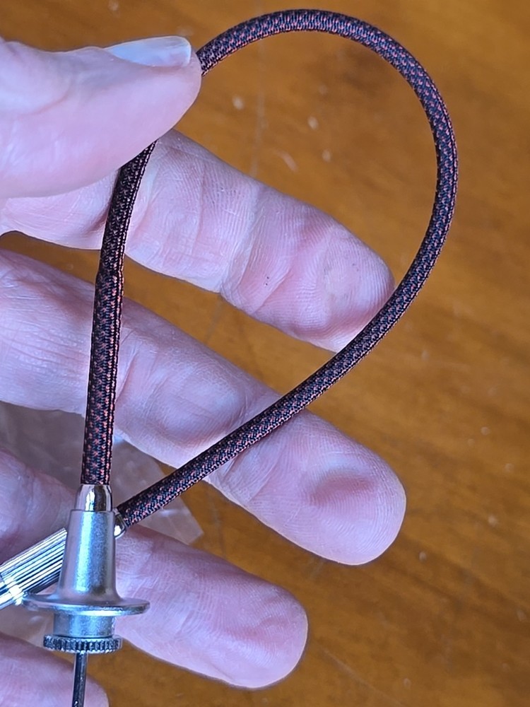 Minette One Touch 1' Locking Camera Shutter Release Universal Red Fabric 1970's