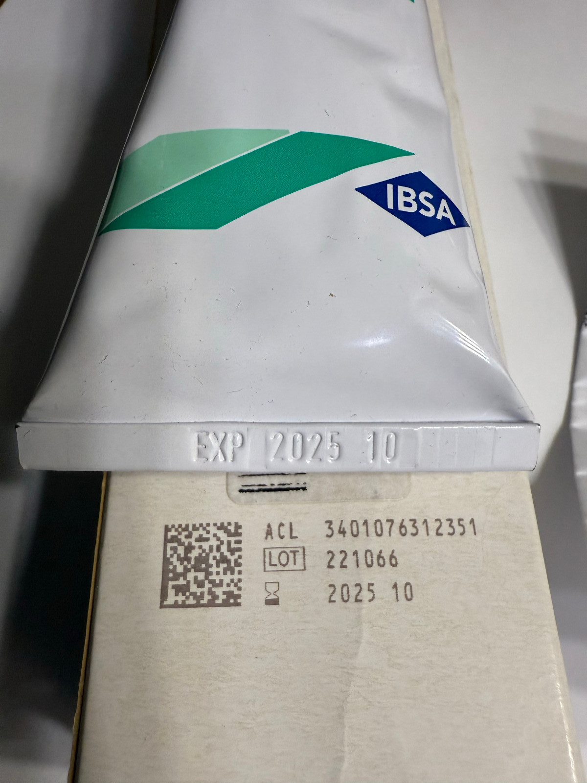 Ialuset Hyaluronic Acid Cream 100g NEW, SEALED TUBE Exp. 10/2025