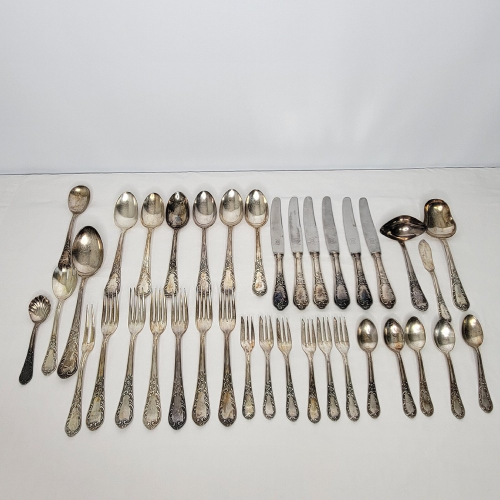 37 Piece Kurt Bauder Silverplate Floral Engraved Handle Flatware 100