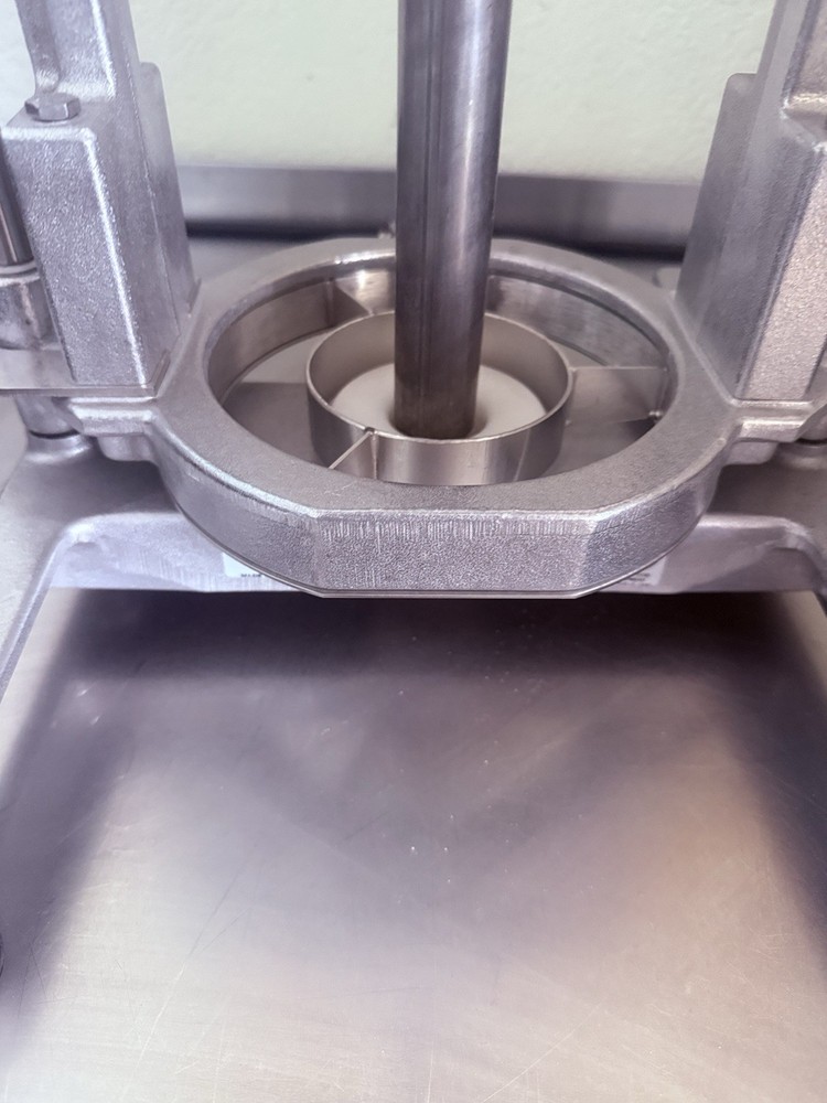 Nemco 55775 Easy Pineapple Corer / Peeler