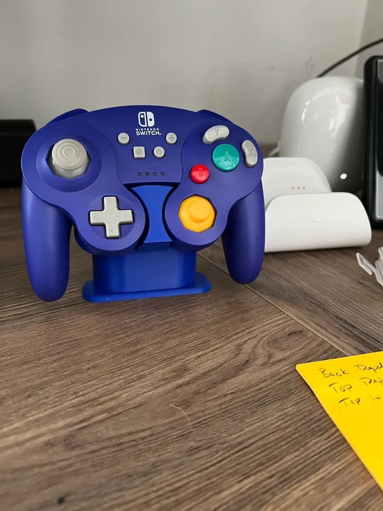 Stand for Nintendo GameCube Controller Display Dock System Holder