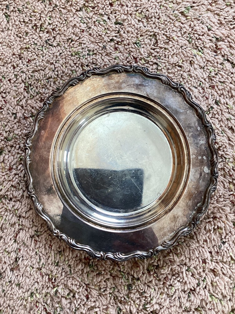 Oneida U.S.A. 7 1/2” Raised Silver Plate