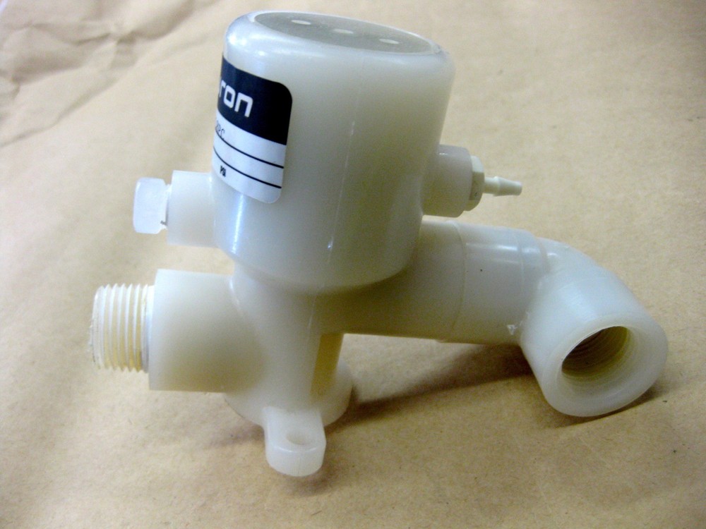 Furon Fluoropolymer Pneumatically Actuated High Purity Valve DIBPOL8PC 