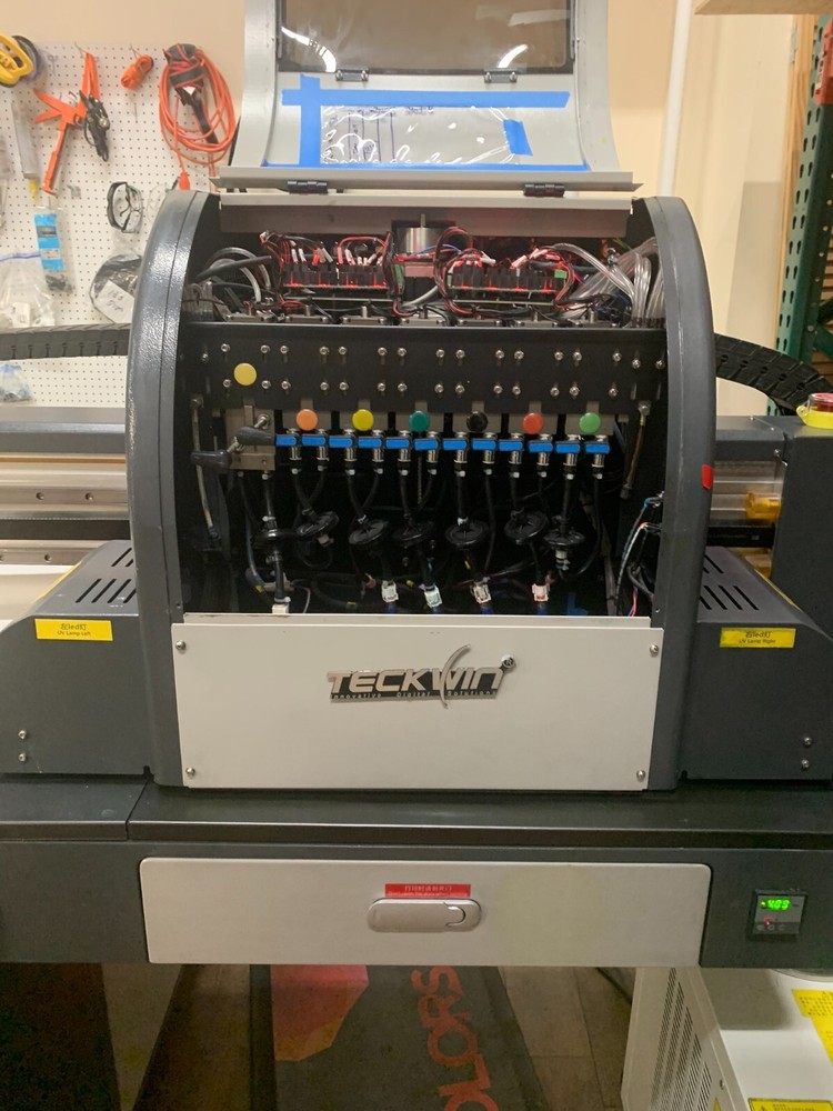 Professional Flatbed UV Printer TECKSTORM 2513L UV Flatbed Digital Printer - 7 H