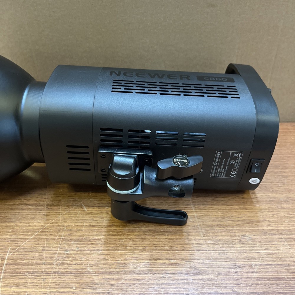 NEEWER CB60 LED Video Light