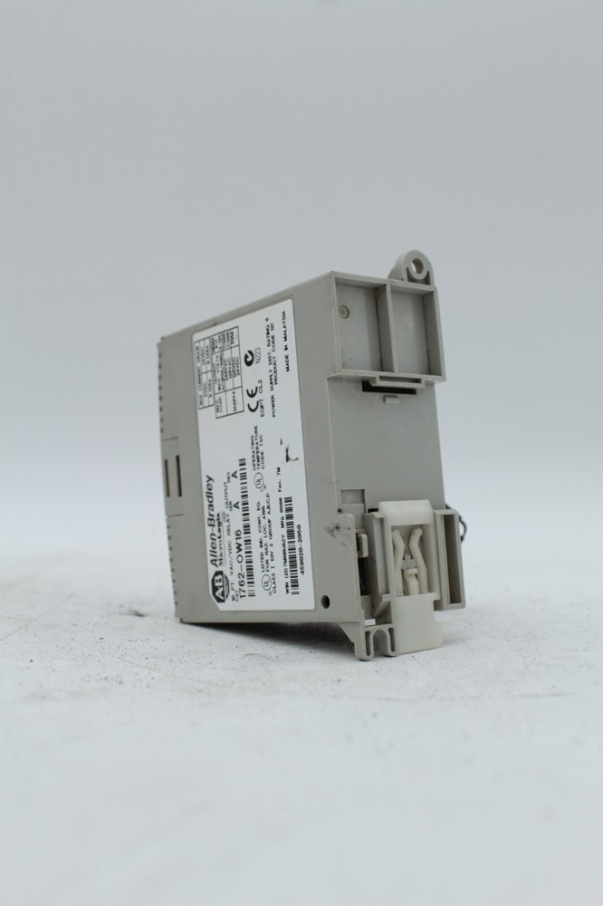 Allen-Bradley 1762-OW16 MicroLogix 16 Point Relay Output Module