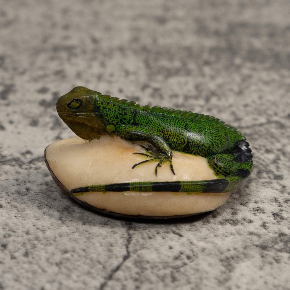Green Iguana Lizard Tagua Carving