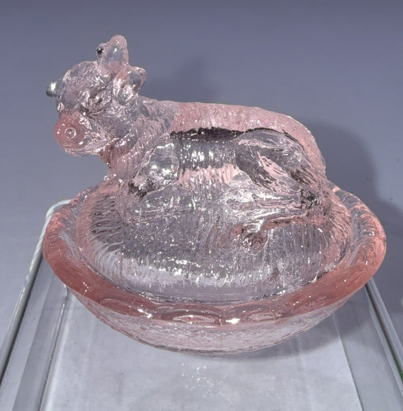 Mini Pink Glass COW ON NEST Glows
