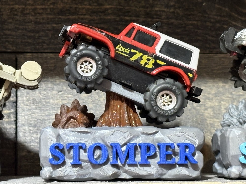 Stomper 4x4 3D Printed Stomper Rock Stand Quantity 1x  👀 READ 👀