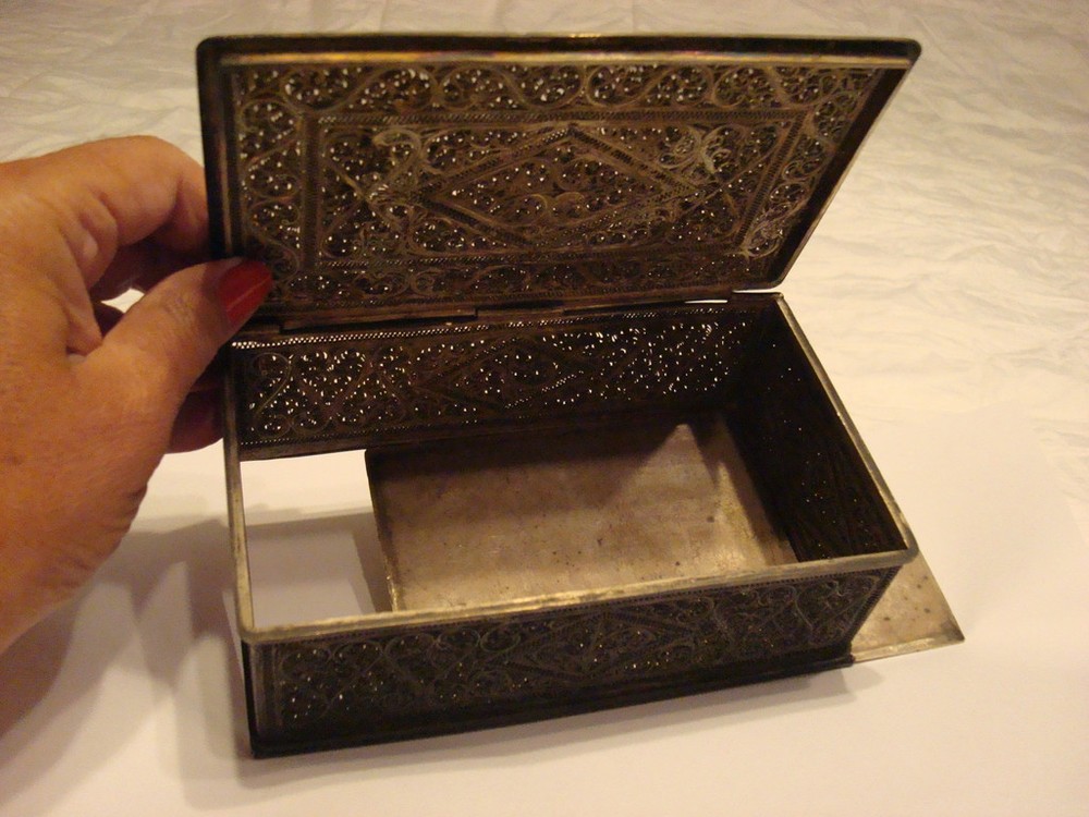 Antique 18TH Century Middle Eastern Silver Filigree Box