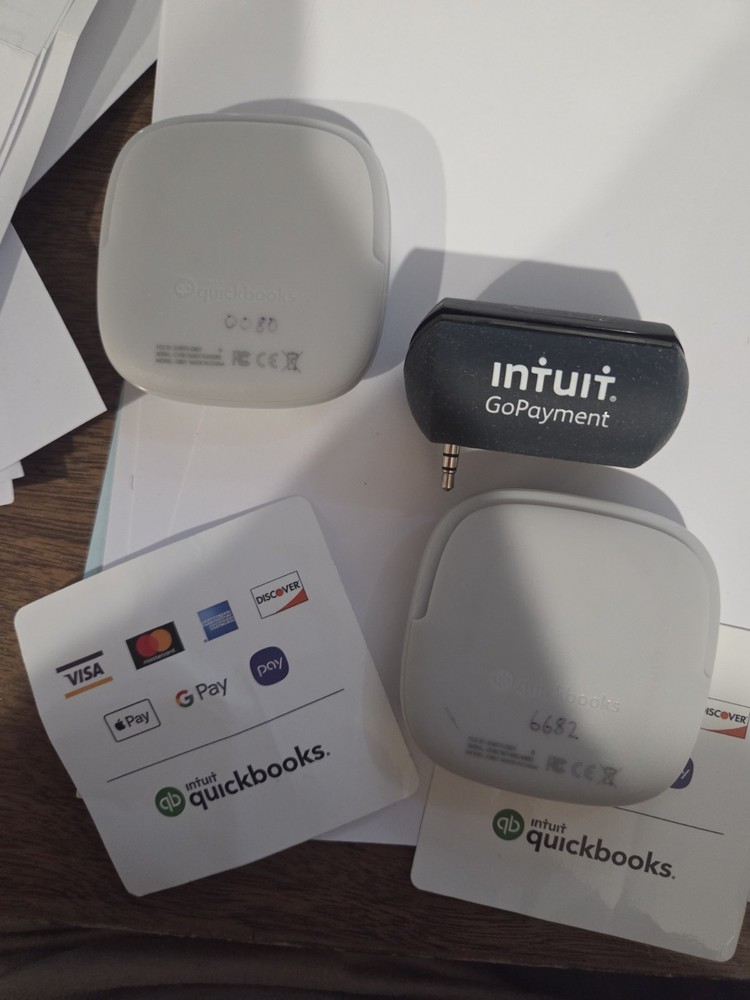 Intuit Quickbooks Bluetooth Chip and Magstripe Card Reader - 3 Items!