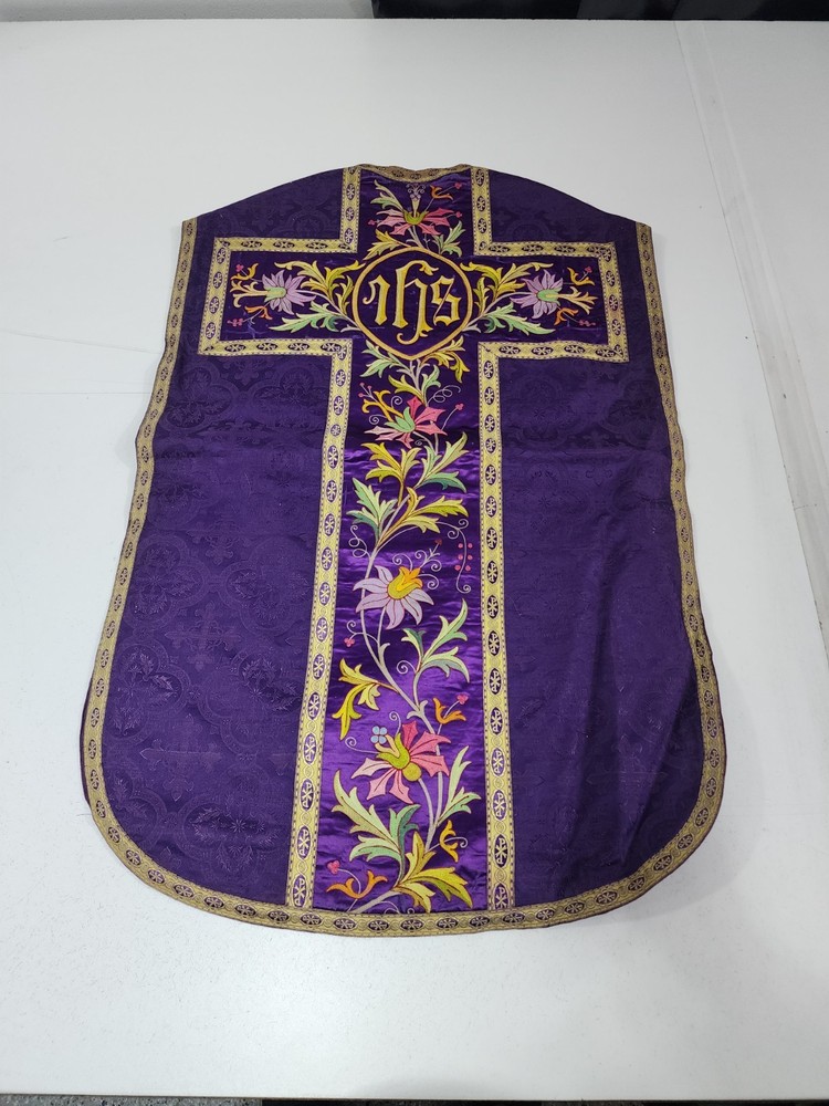 Antique Fiddleback Chasuble