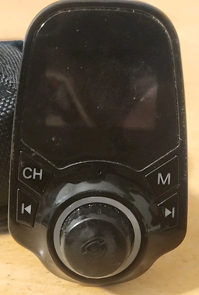 Auto Drive VM201 Bluetooth FM Wireless Transmitter with Dual USB Charging Ports