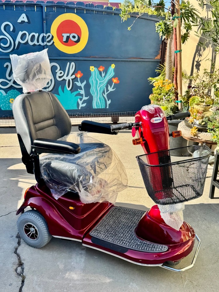 New Merits 3 Wheel Mobility Scooter