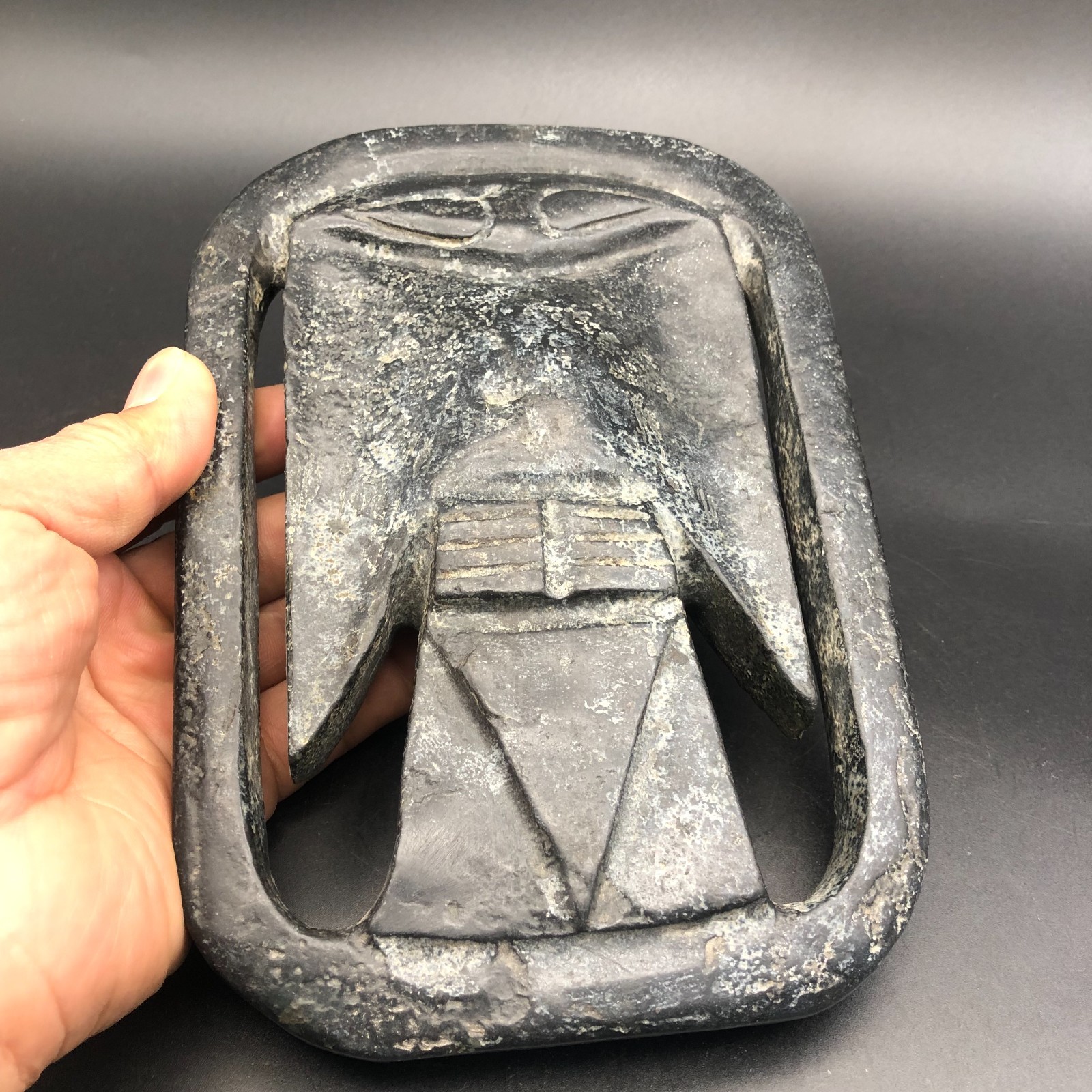 Old HongShan Culture Meteorite Jade Hand-Carved Bird Eagle"owl" Statue