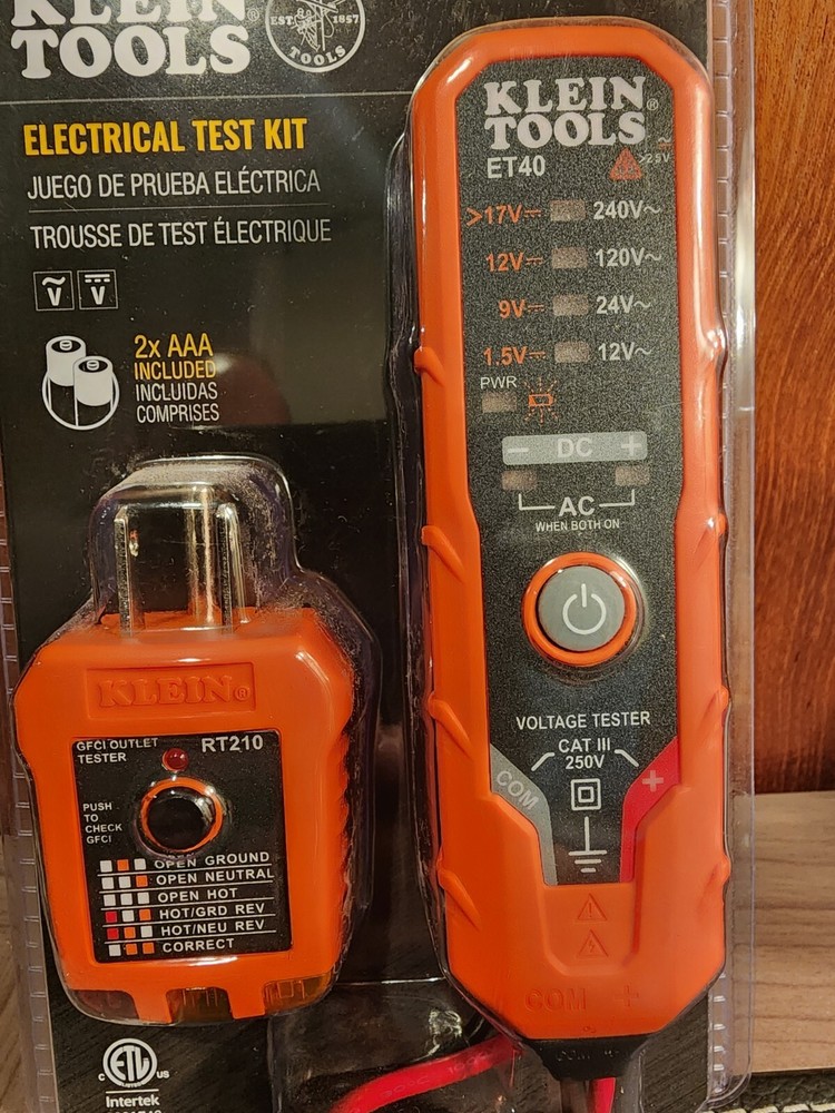 Klein ToolsDigital AC/DC Voltage and GFCI Receptacle Test Set