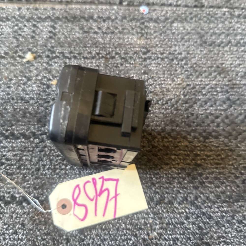 Freightliner Cascadia Dash switch- P/N: A06-60973-000