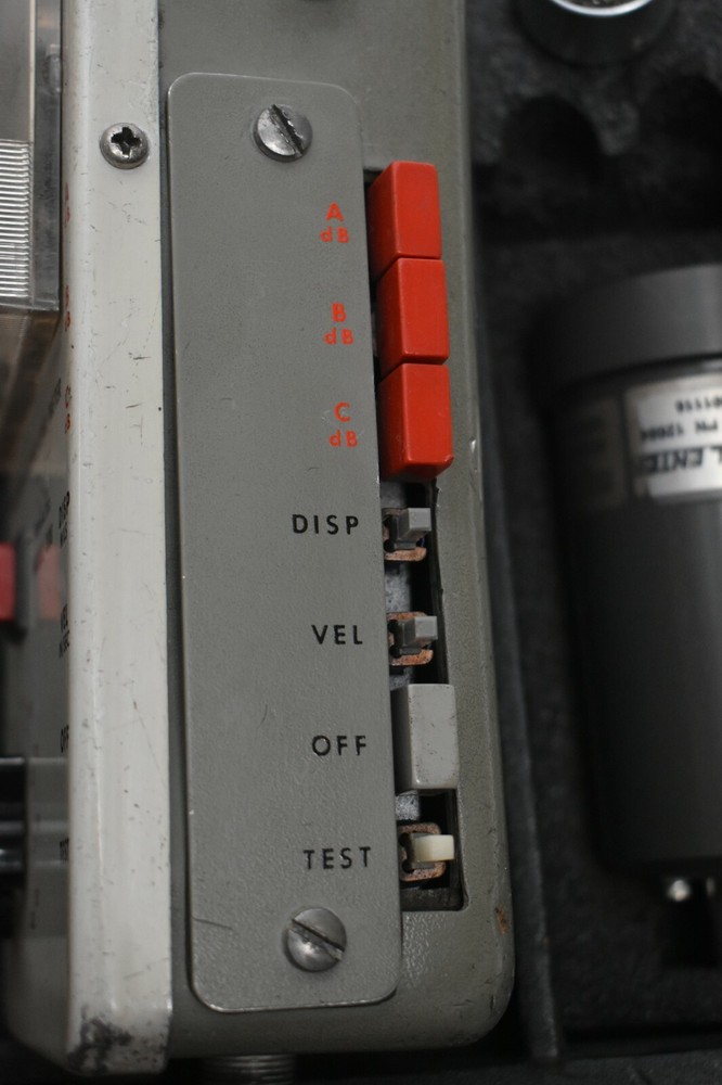 IRD Mechanalysis Model 308 Vibration/Sound Level Meter [Ref B]