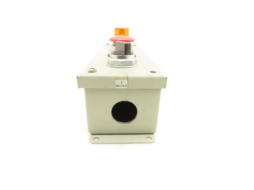 Wiegmann PB-4 Pushbutton Enclosure Luminated Green Momentary Button Selector